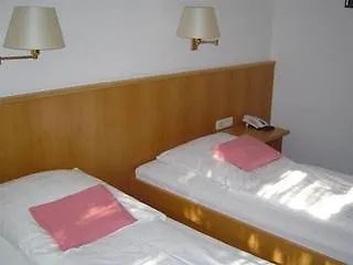 ***  מינכן Hotel Stadt Pasing גרמניה