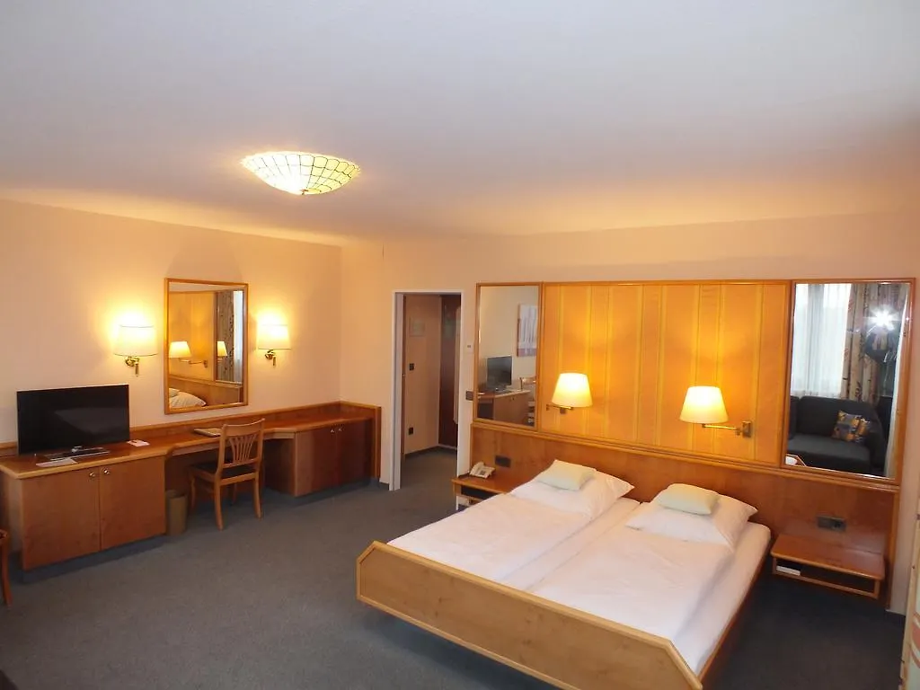***  Hotel Stadt Pasing Münih Almanya
